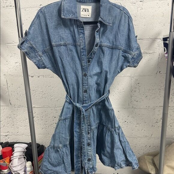 Zara Light Blue Denim Jacket Button Down Size XS - Skater Collared LIKE NEW 🩷 - Picture 1 of 5